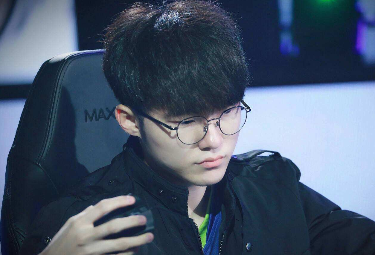 Mouz 和 Falcons 从半决赛开始 IEM 成都 2025 的季后赛