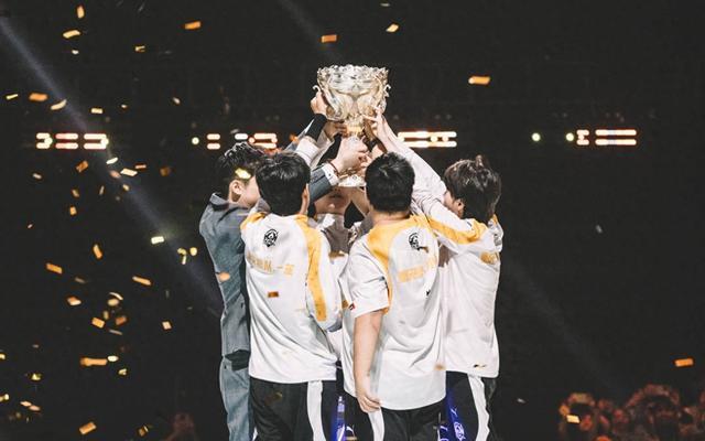 这么慢的队伍？ Xiaohao 和 Jyra 带领队伍抓住了 Baron，但被 EDward Gaming 和 LNG Esports 横扫，连续输掉三场比赛被淘汰