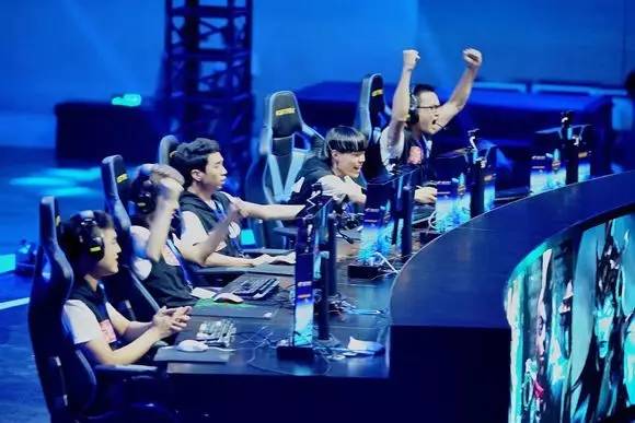 外媒爆料：DK要买Viper和Keria，T1 CEO说不可能