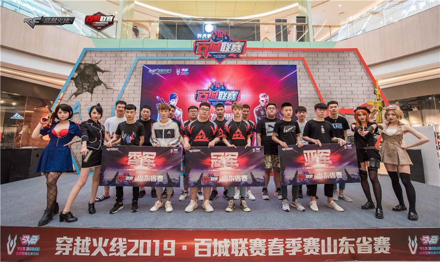 LPL 明天的首发阵容已公布： SeTab 对阵 knight 在中路， HOYA 对阵 bin 在SOLO选边赛中